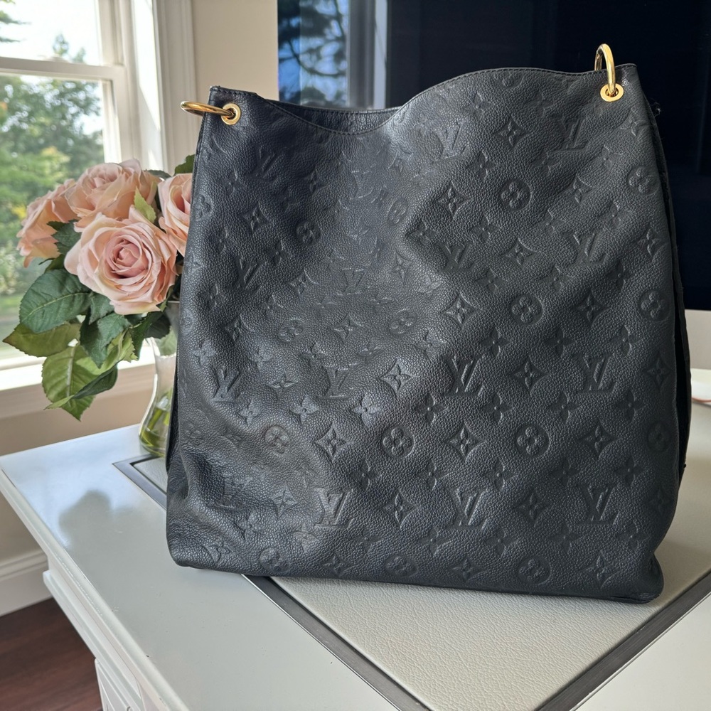 Louis Vuitton Black Monogram Bag with Gold Accents - Picture 5 of 12
